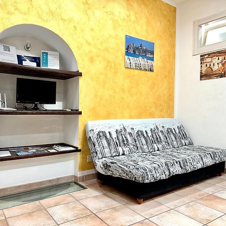 Apartamento Il Rifugio Del Marinaio By Housilia Cefalú Exterior foto