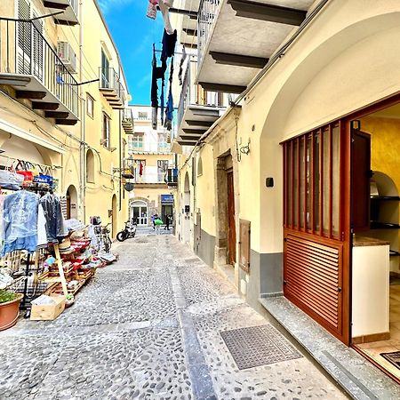 Apartamento Il Rifugio Del Marinaio By Housilia Cefalú Exterior foto